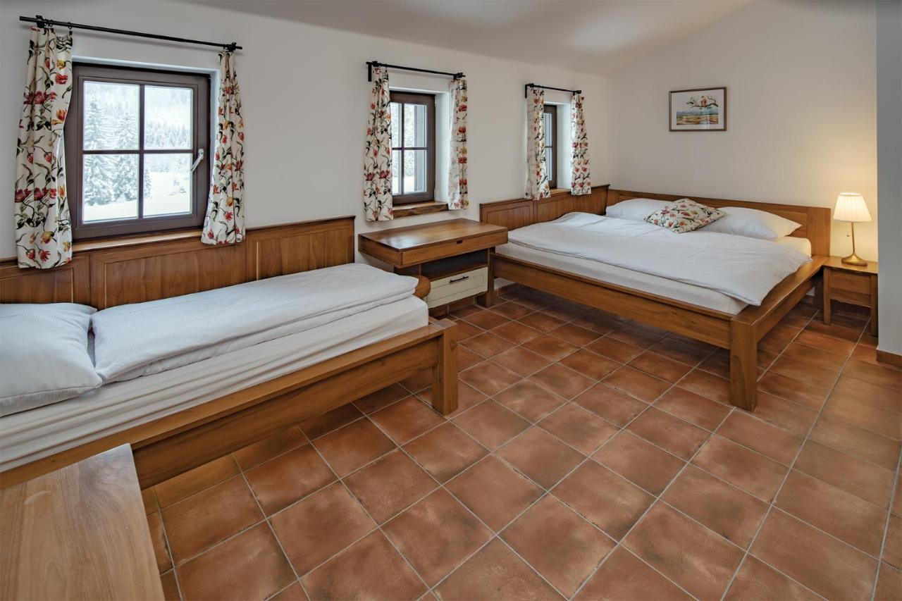 Hotel Dvůr Lískový vrch Strazny Exterior foto