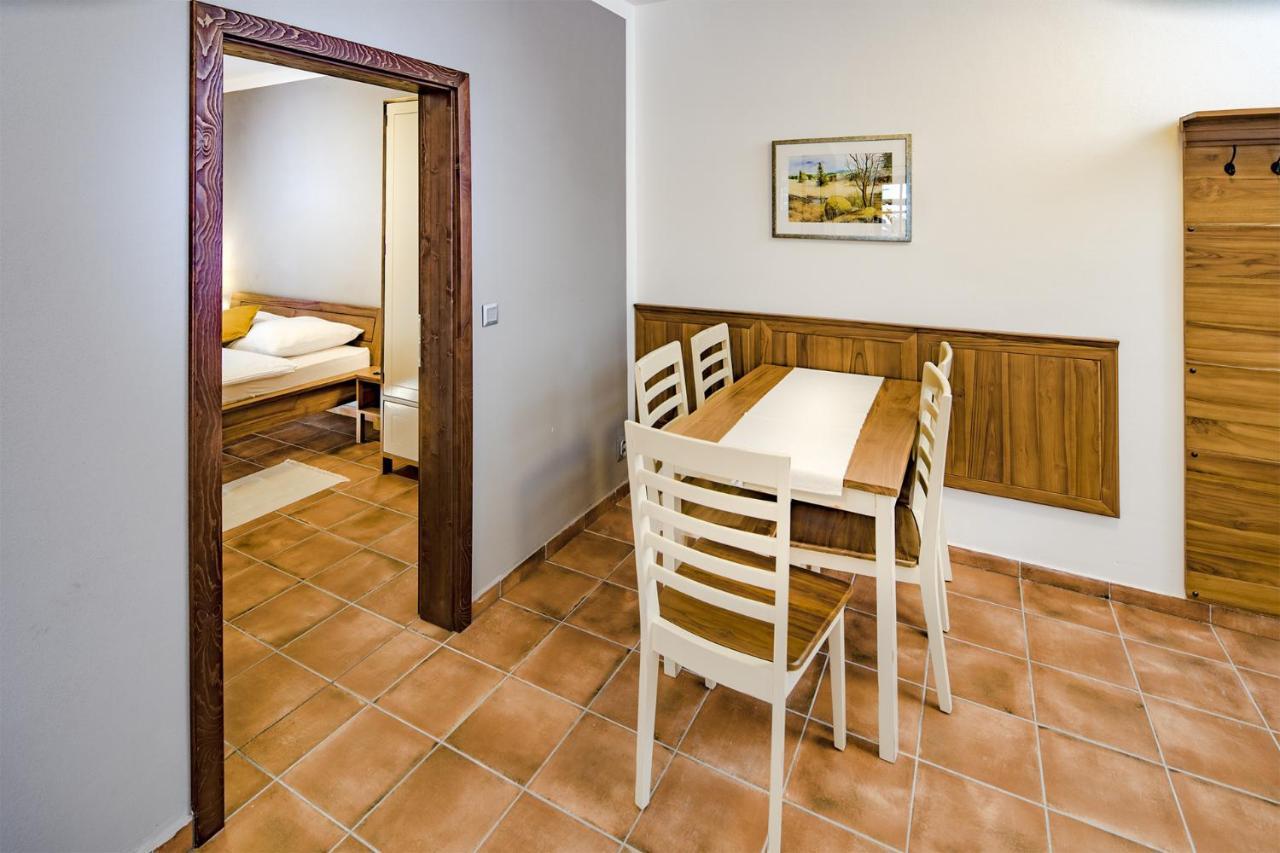 Hotel Dvůr Lískový vrch Strazny Exterior foto